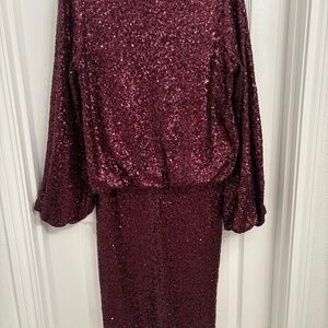 Karen Kane Maroon/Eggplant Sequin Boatneck top and skirt. Cocktail dress.